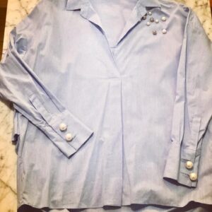 ZARA - Camisa Oversized c/perlas en mangas y al frente